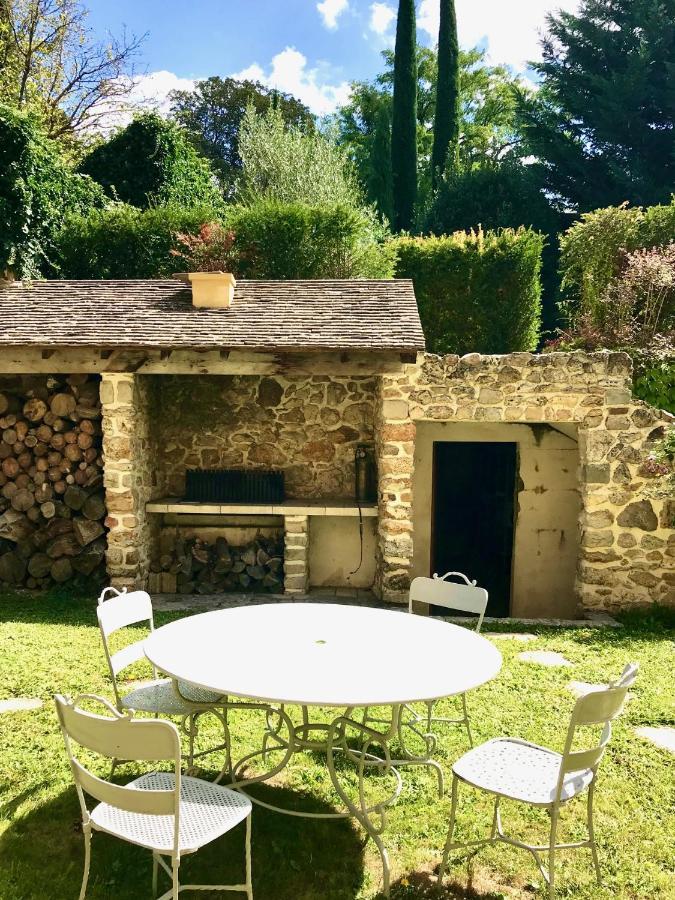 Le Clos De Villeroy Mennecy Dış mekan fotoğraf